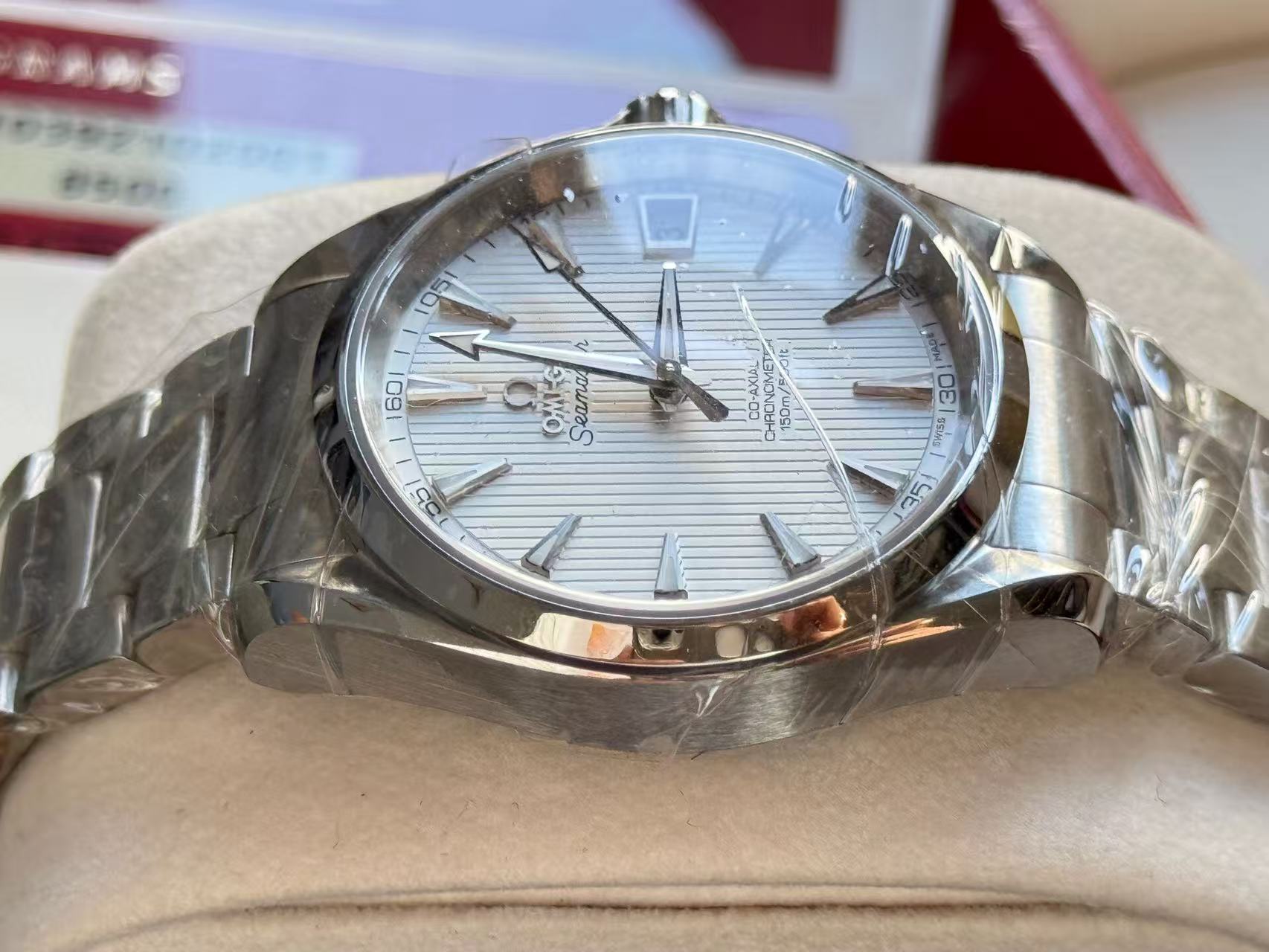 Omega 231.10.39.21.02.001