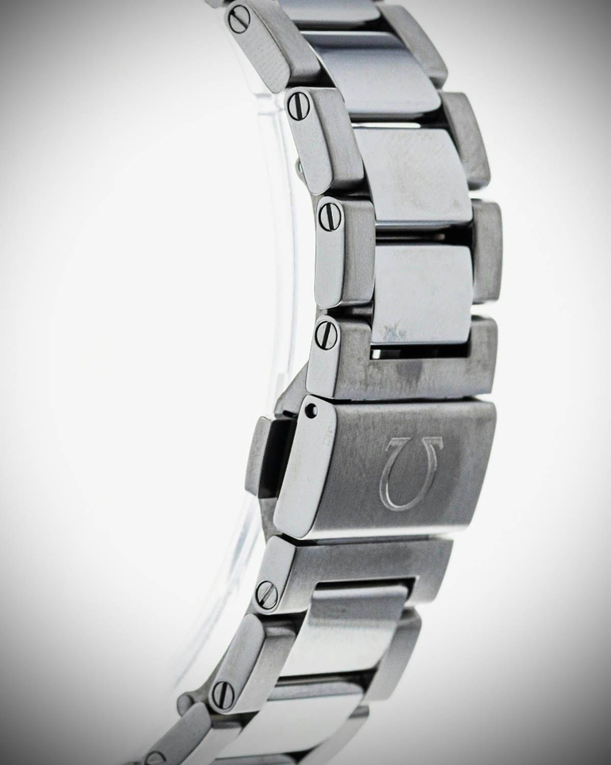 Omega 231.10.39.21.54.001