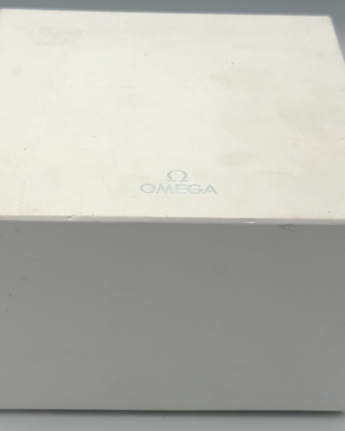 Omega 231.10.39.60.02.001
