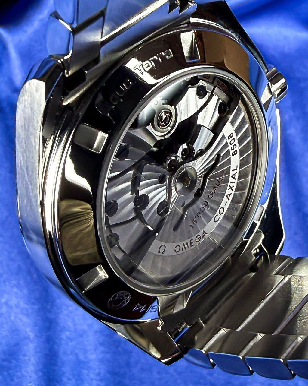 Omega 231.10.42.21.01.002