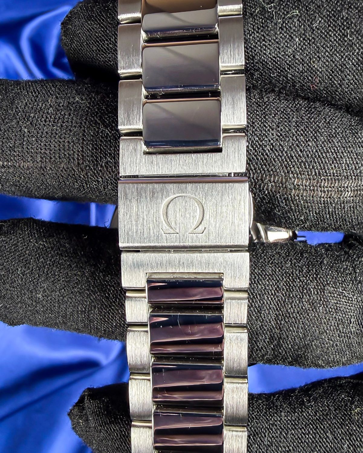 Omega 231.10.42.21.01.002