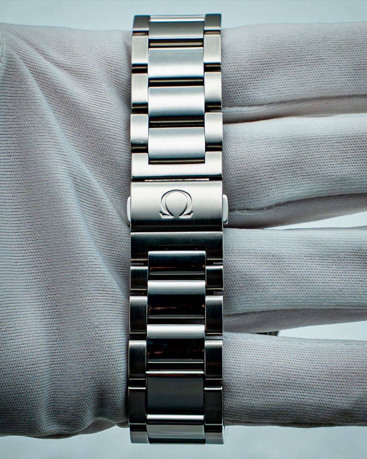 Omega 231.10.42.21.02.003