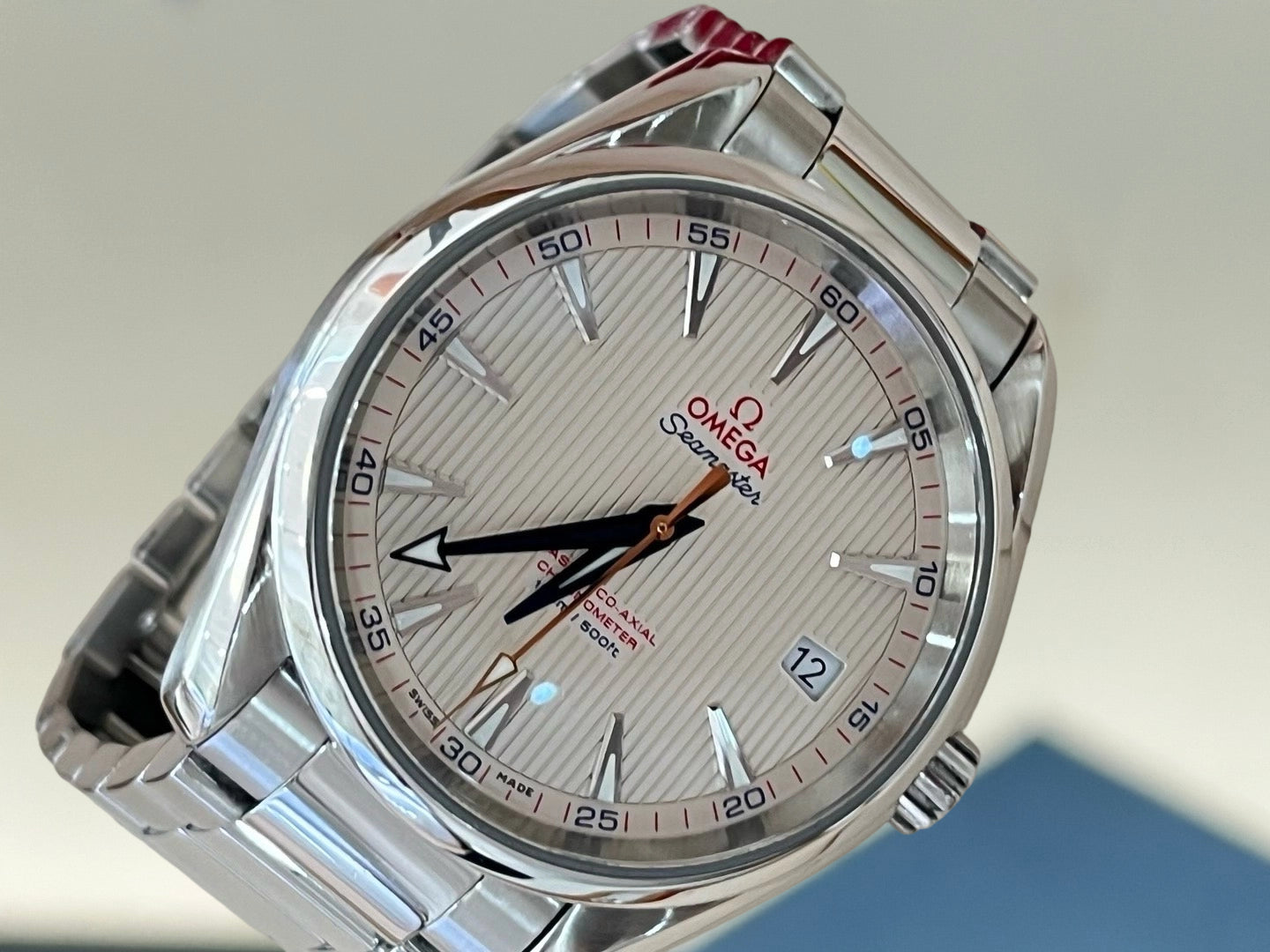 Omega 231.10.42.21.02.004