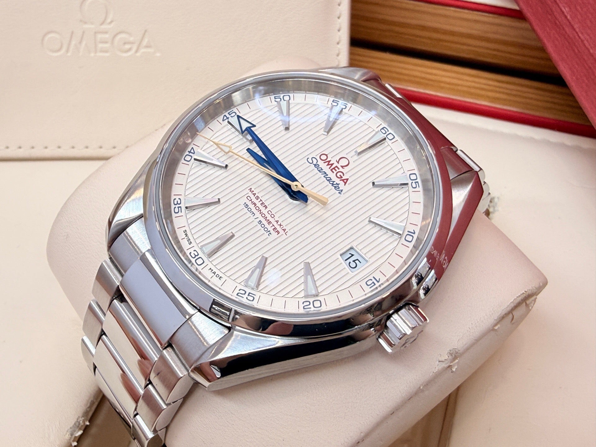Omega 231.10.42.21.02.004