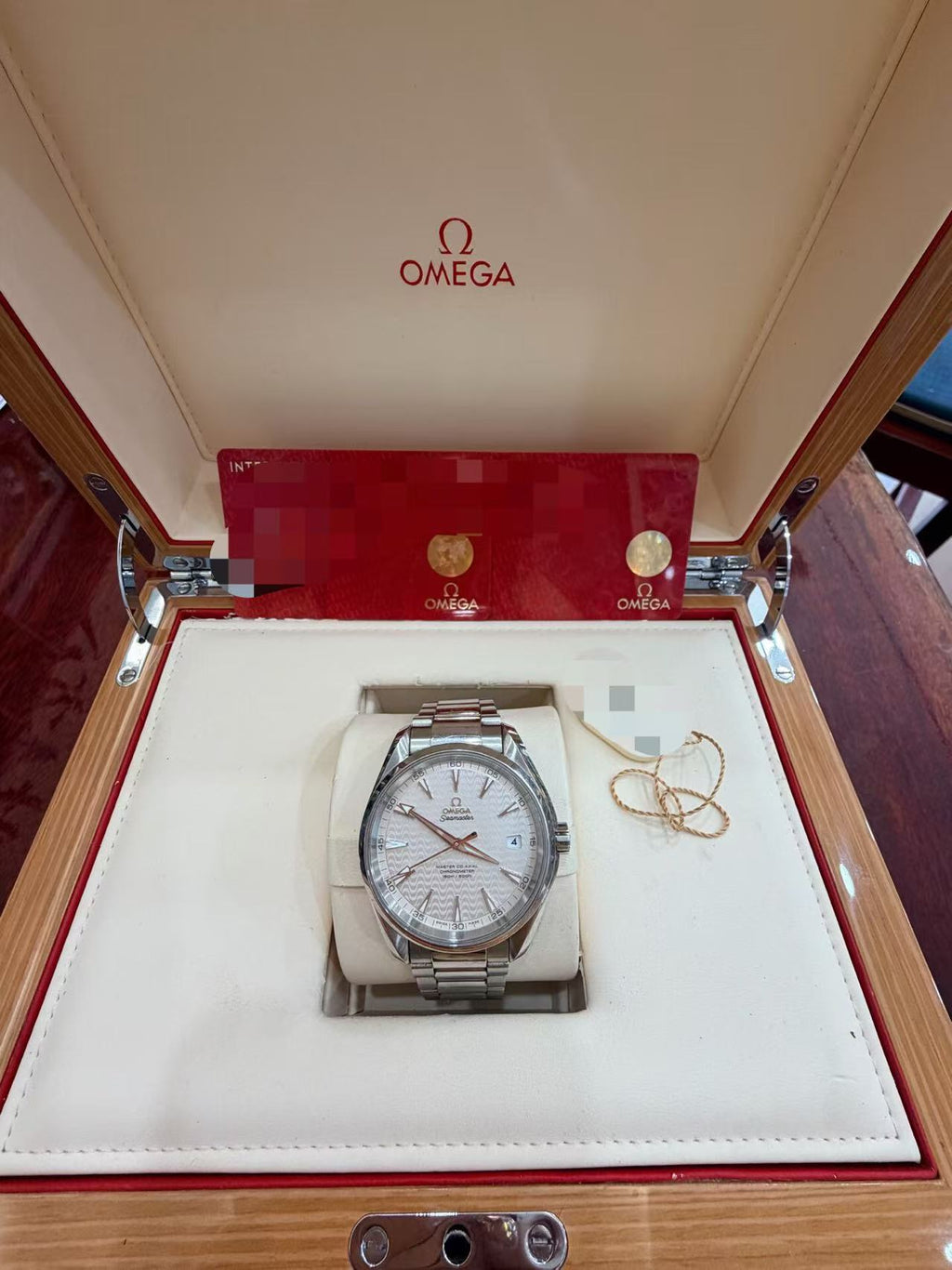 Omega 231.10.42.21.02.006