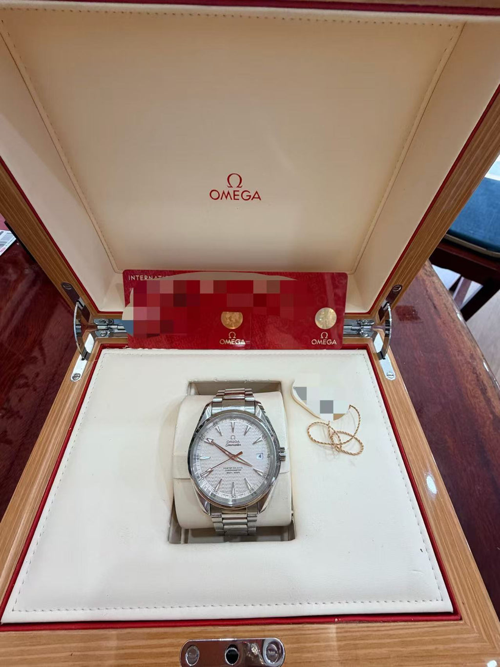 Omega 231.10.42.21.02.006