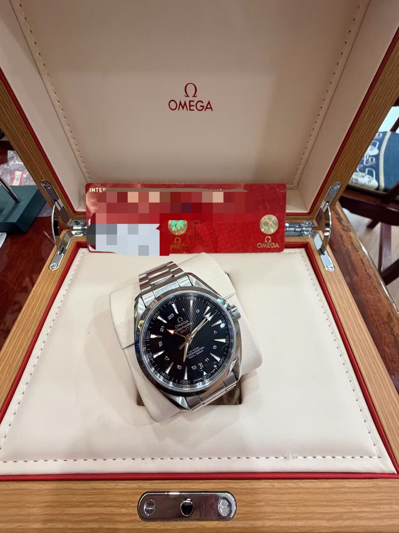 Omega 231.10.43.22.01.001