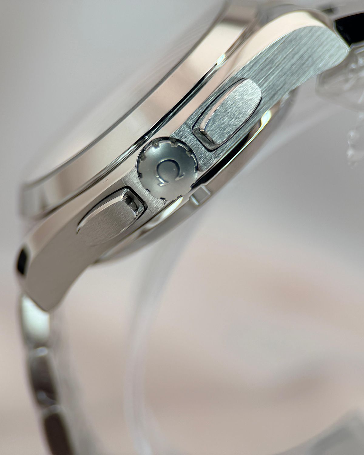 Omega 231.10.43.52.06.001