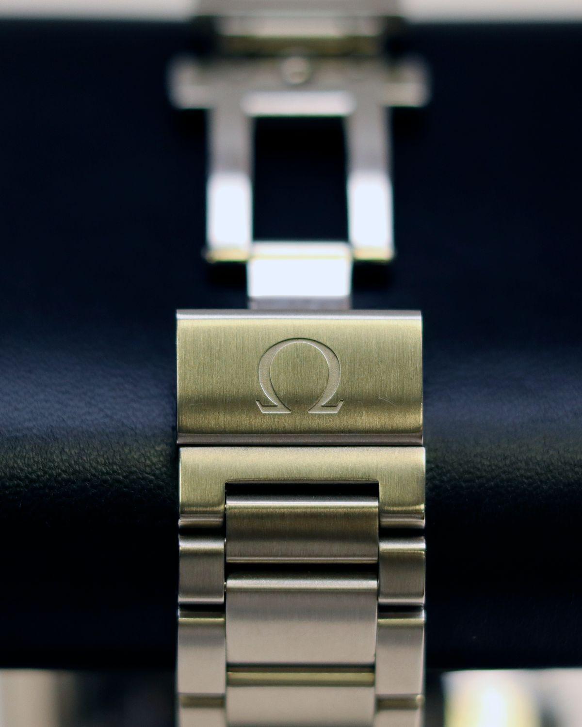 Omega 231.10.44.50.01.001