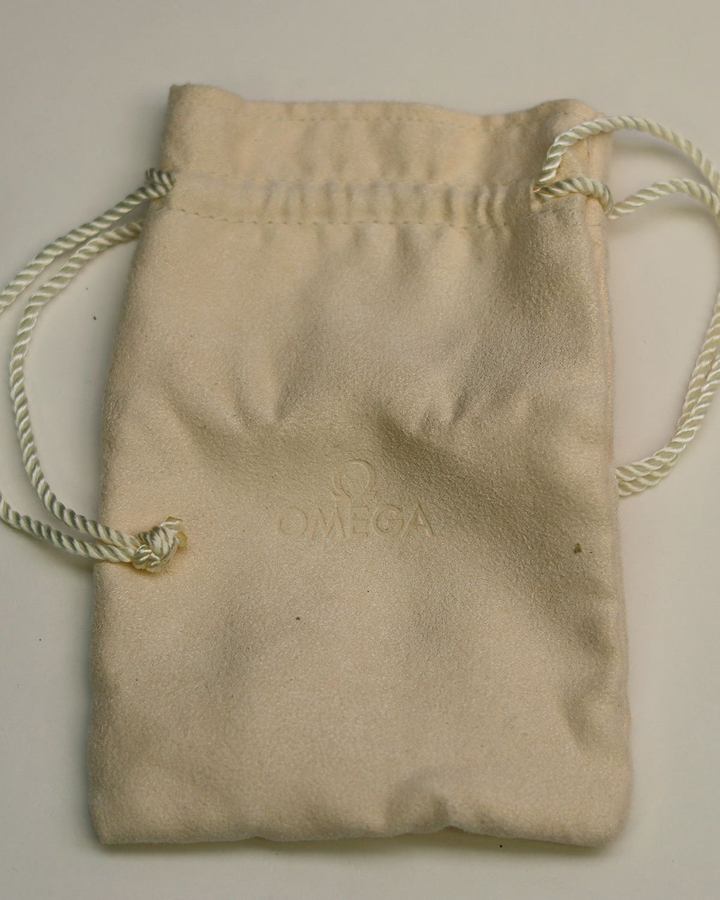 Omega 231.10.44.50.01.001