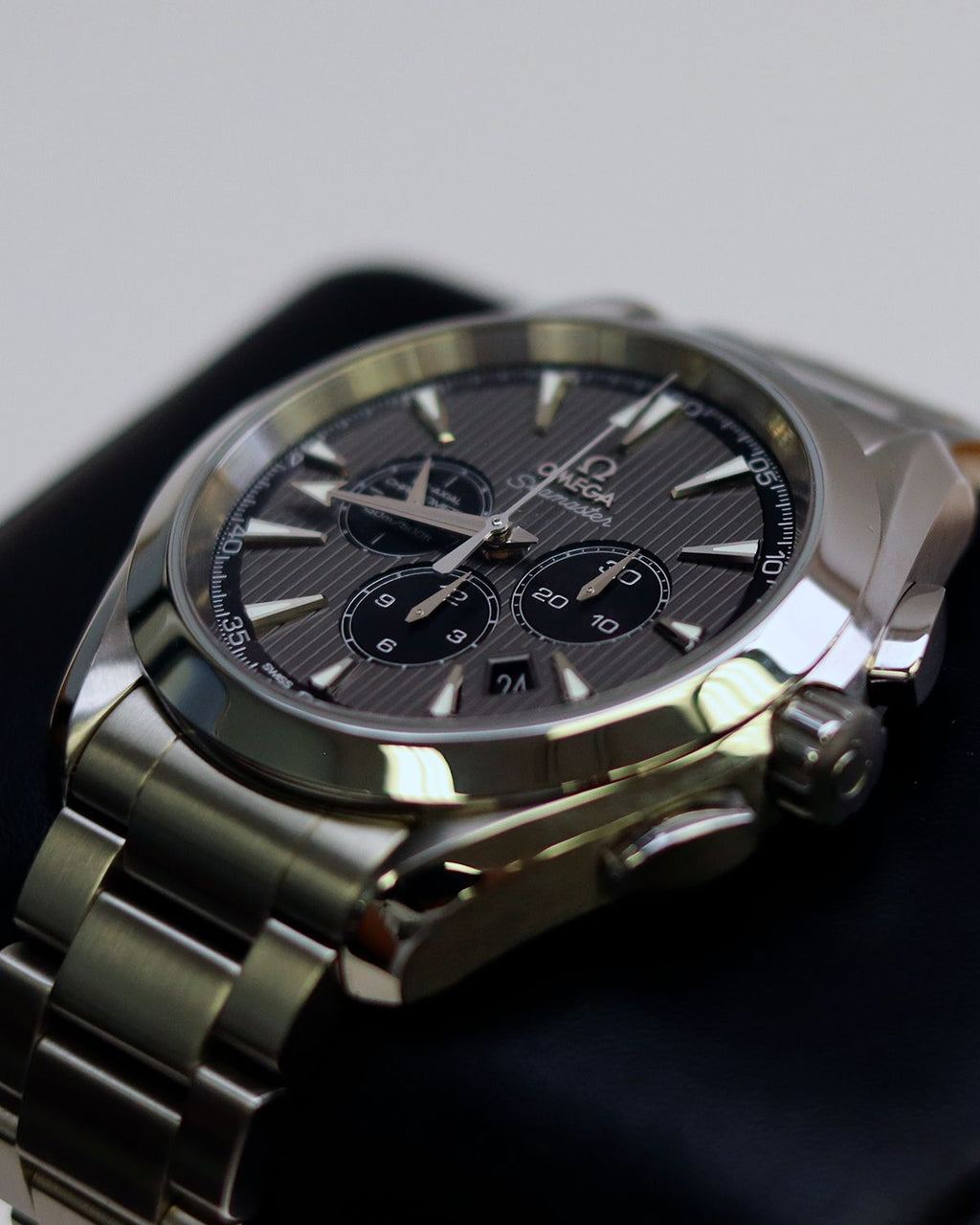 Omega 231.10.44.50.01.001
