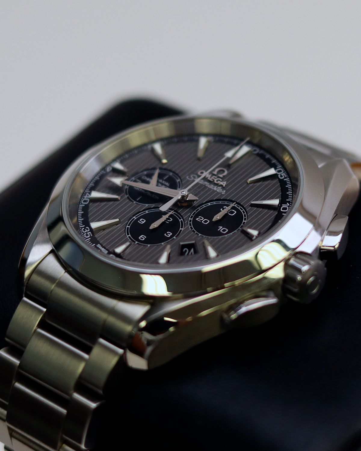 Omega 231.10.44.50.01.001