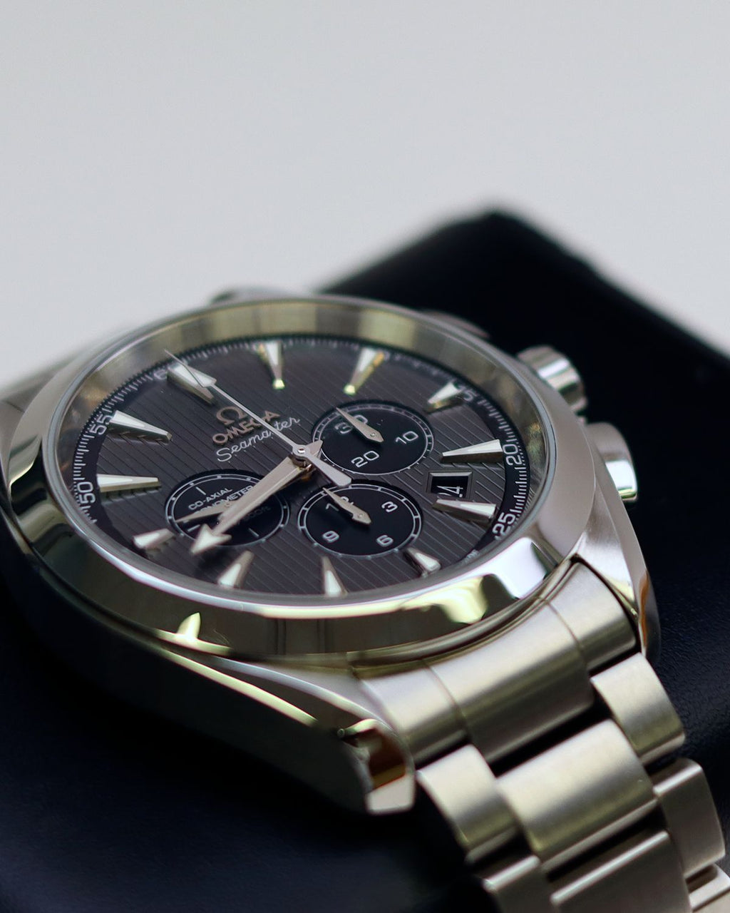 Omega 231.10.44.50.01.001