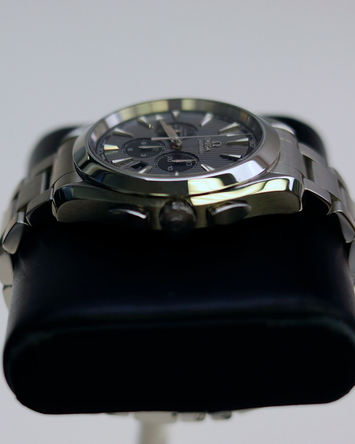Omega 231.10.44.50.01.001