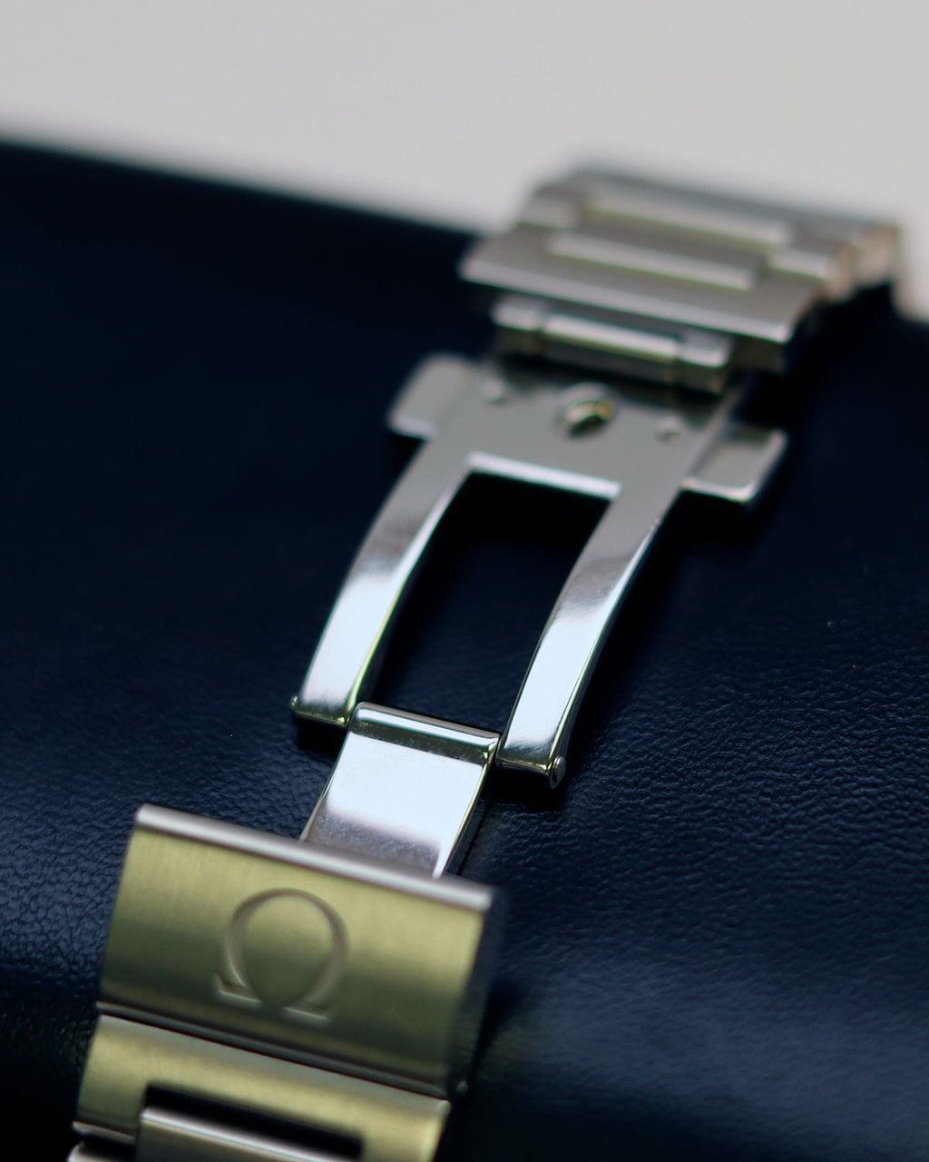 Omega 231.10.44.50.01.001