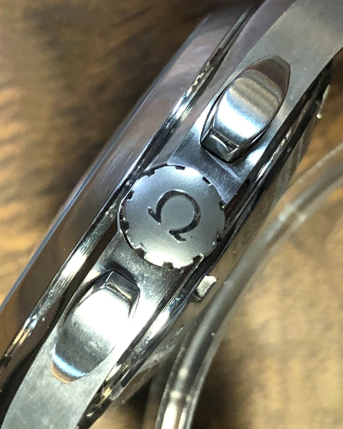 Omega 231.10.44.50.04.001
