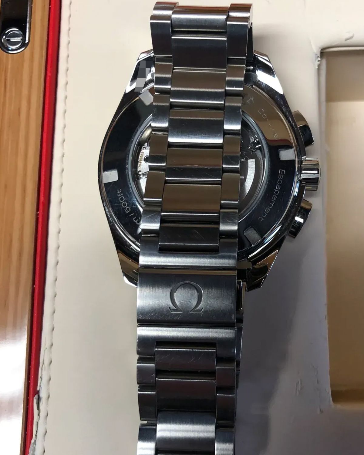 Omega 231.10.44.50.04.001