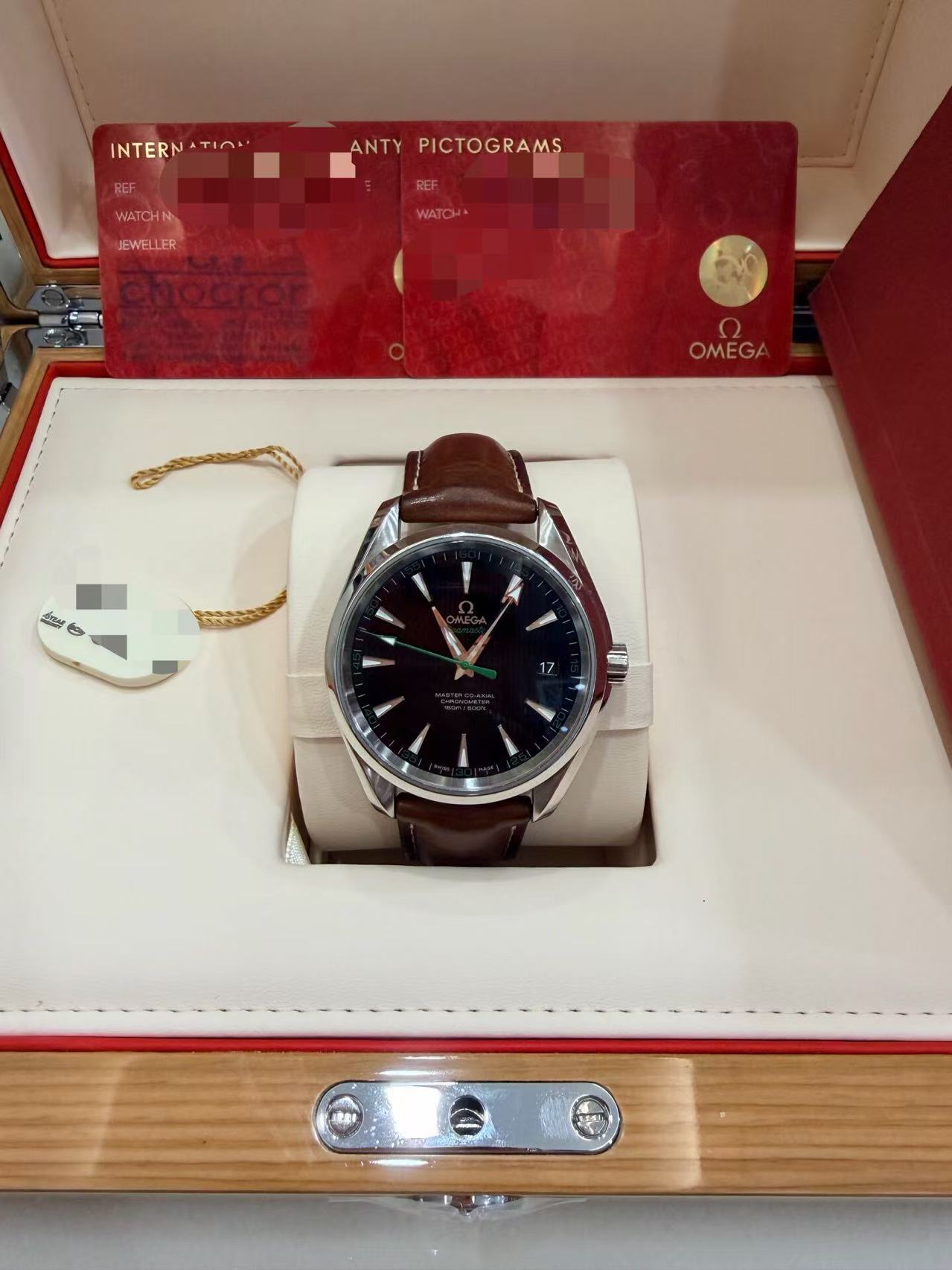 Omega 231.12.42.21.01.003