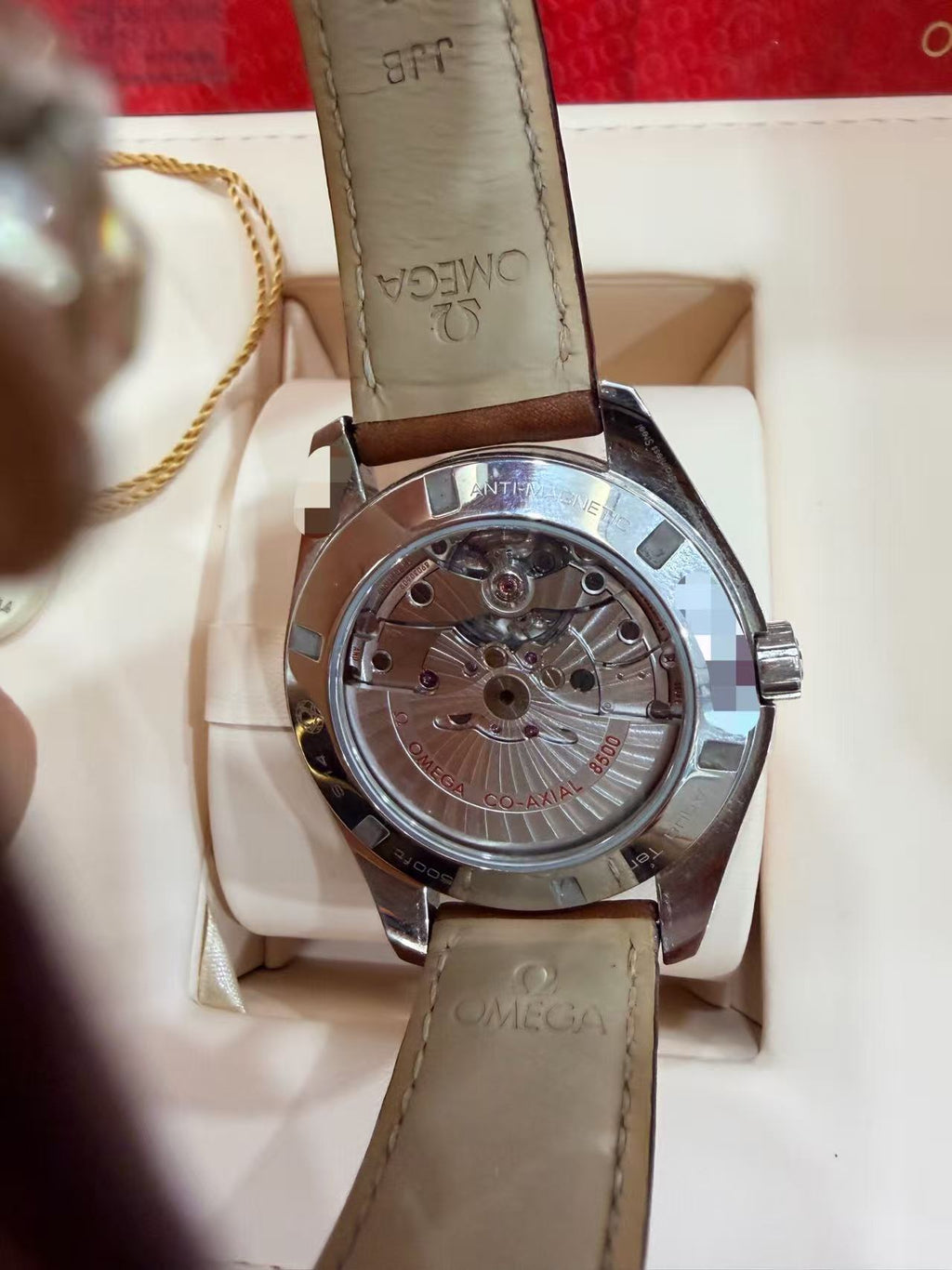 Omega 231.12.42.21.01.003