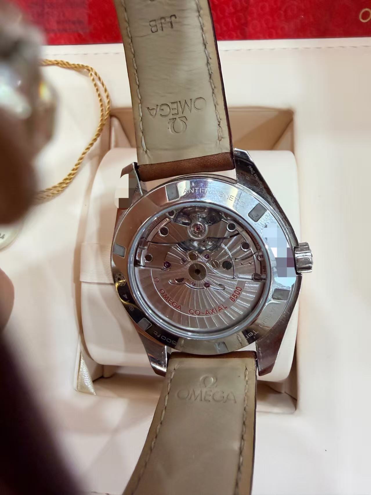 Omega 231.12.42.21.01.003