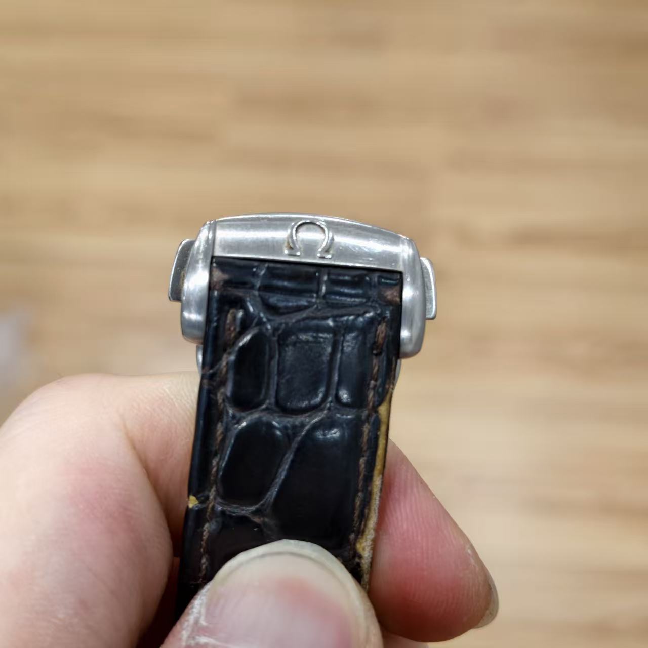 Omega 231.13.42.21.02.001