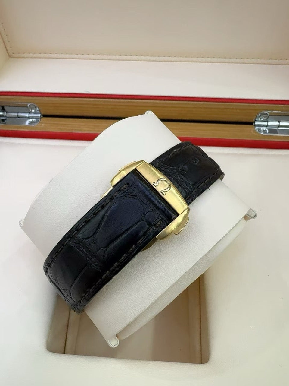 Omega 231.53.43.22.02.002