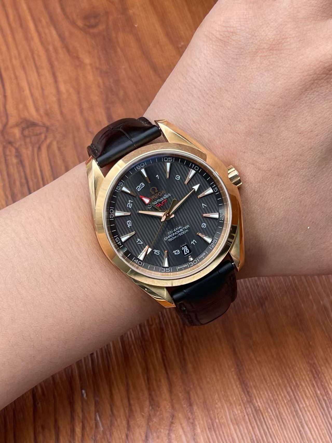 Omega 231.53.43.22.06.002