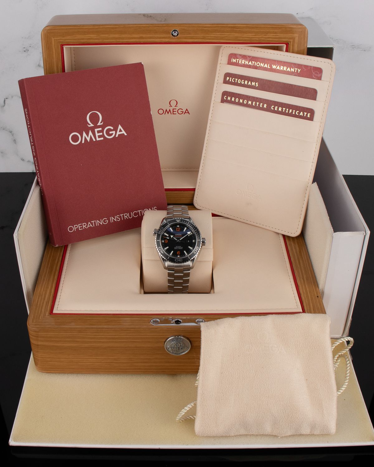 Omega 232.30.38.20.01.002