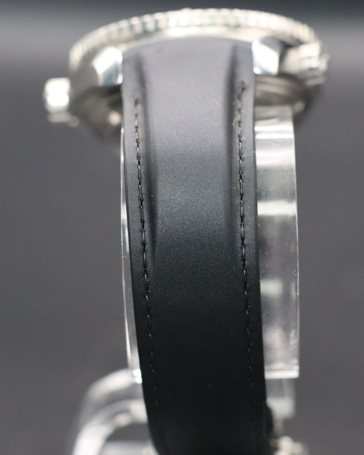 Omega 232.30.42.21.01.001