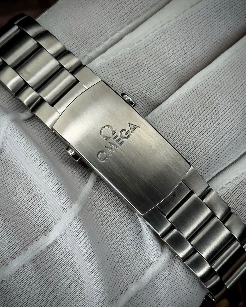 Omega 232.30.42.21.01.003