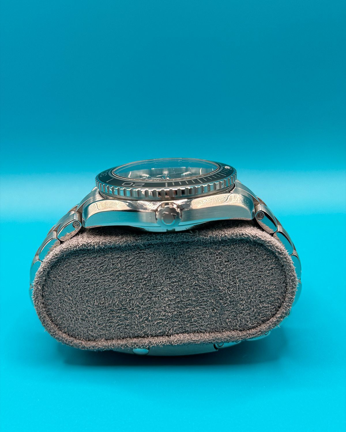 Omega 232.30.42.21.01.004