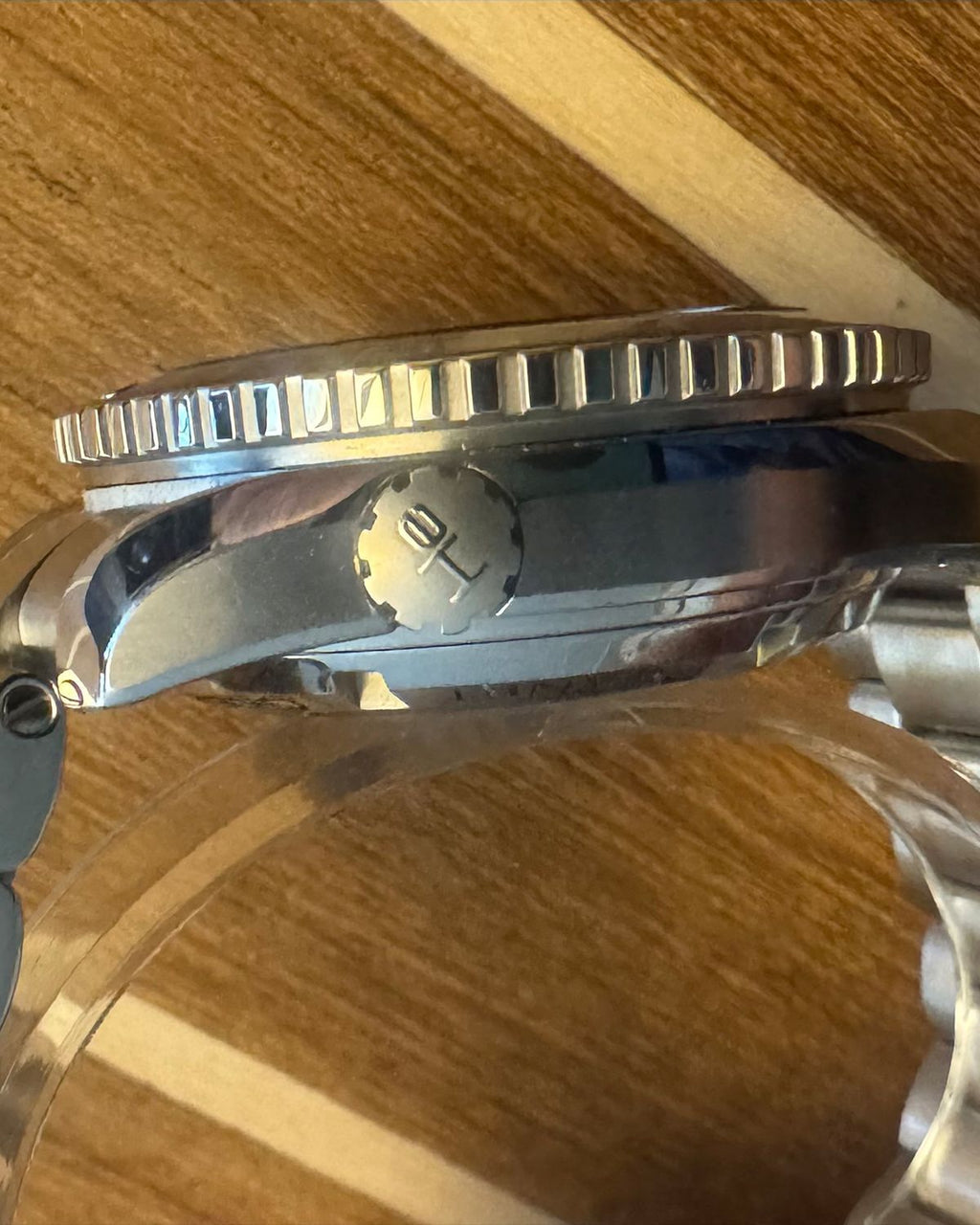 Omega 232.30.42.21.01.004