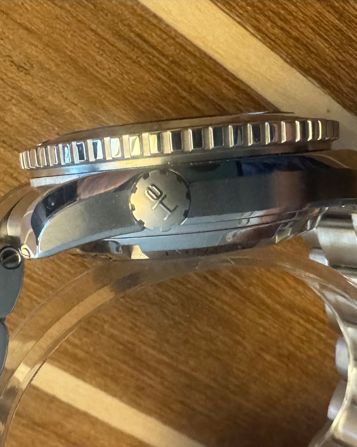 Omega 232.30.42.21.01.004