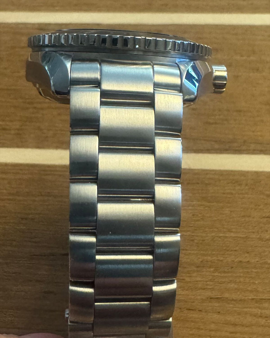 Omega 232.30.42.21.01.004