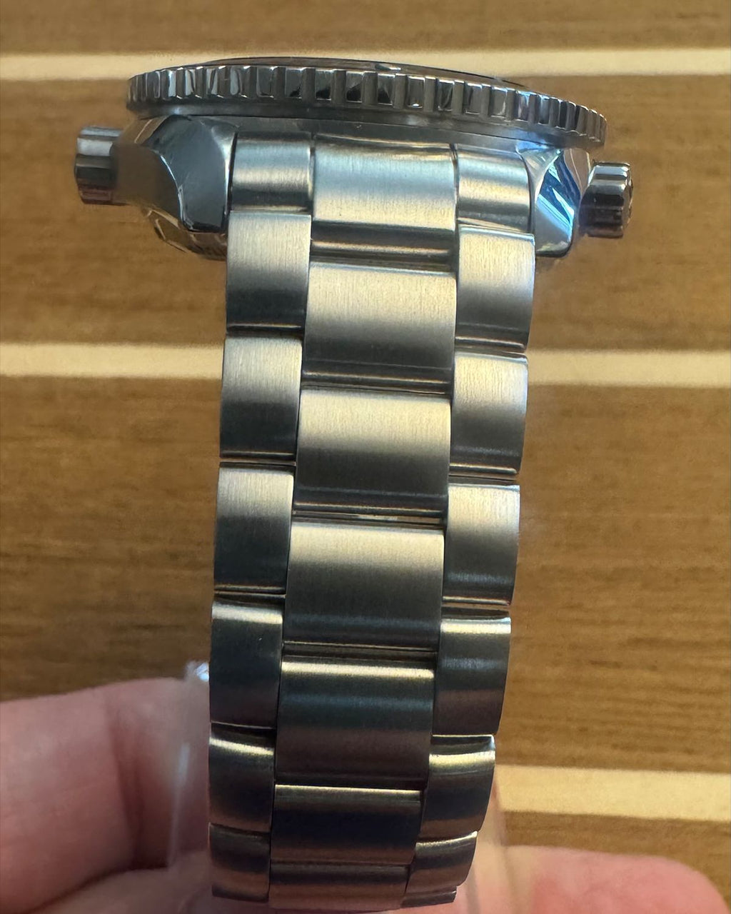 Omega 232.30.42.21.01.004