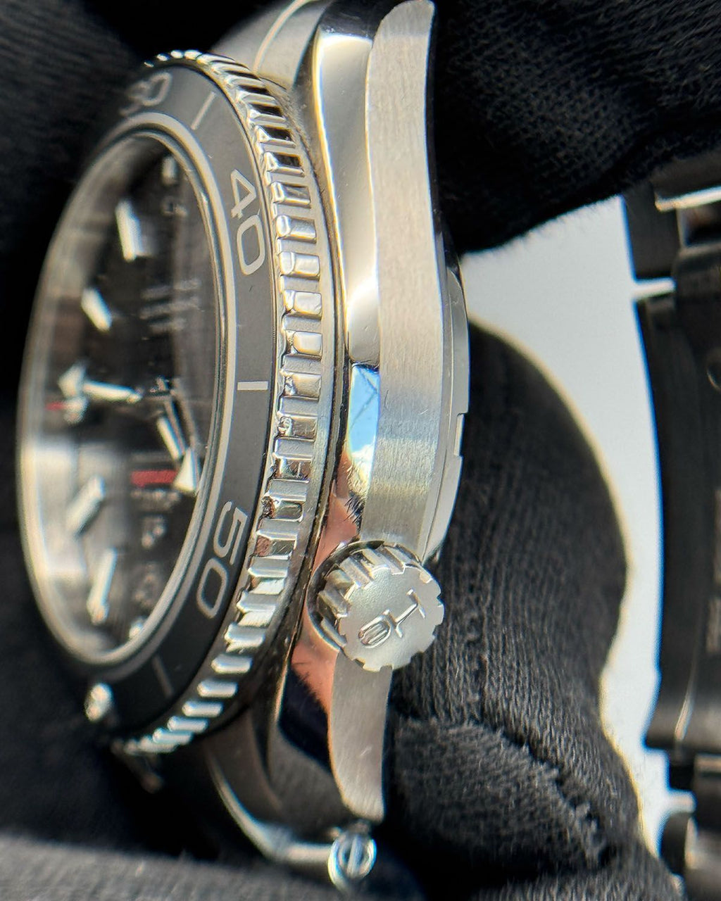 Omega 232.30.42.21.01.004