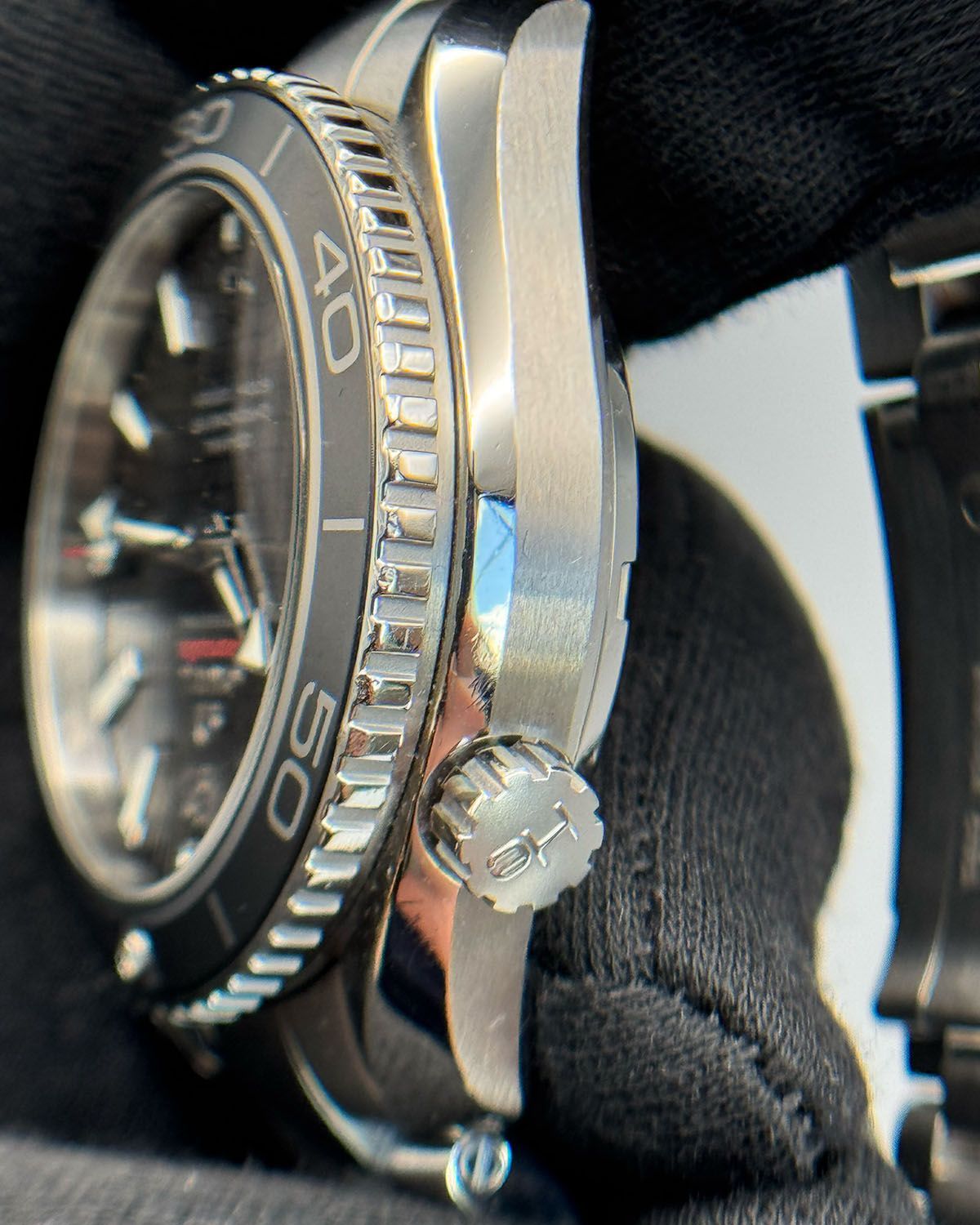 Omega 232.30.42.21.01.004