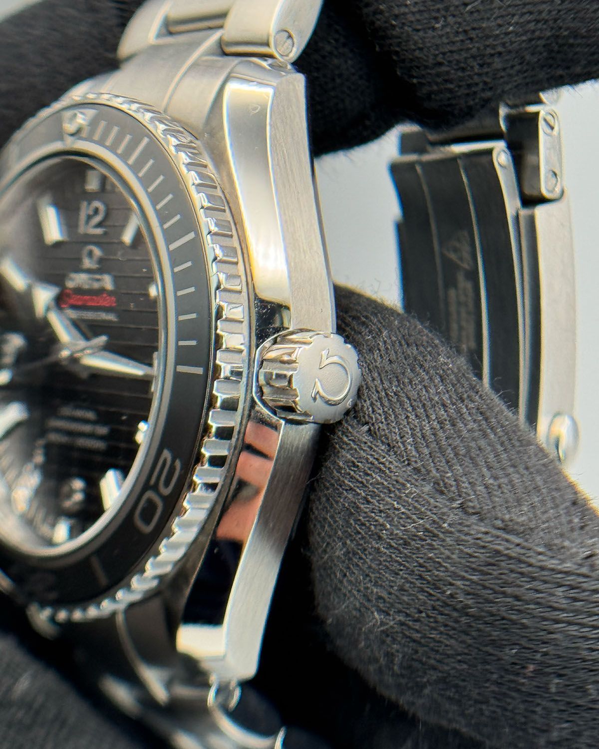 Omega 232.30.42.21.01.004