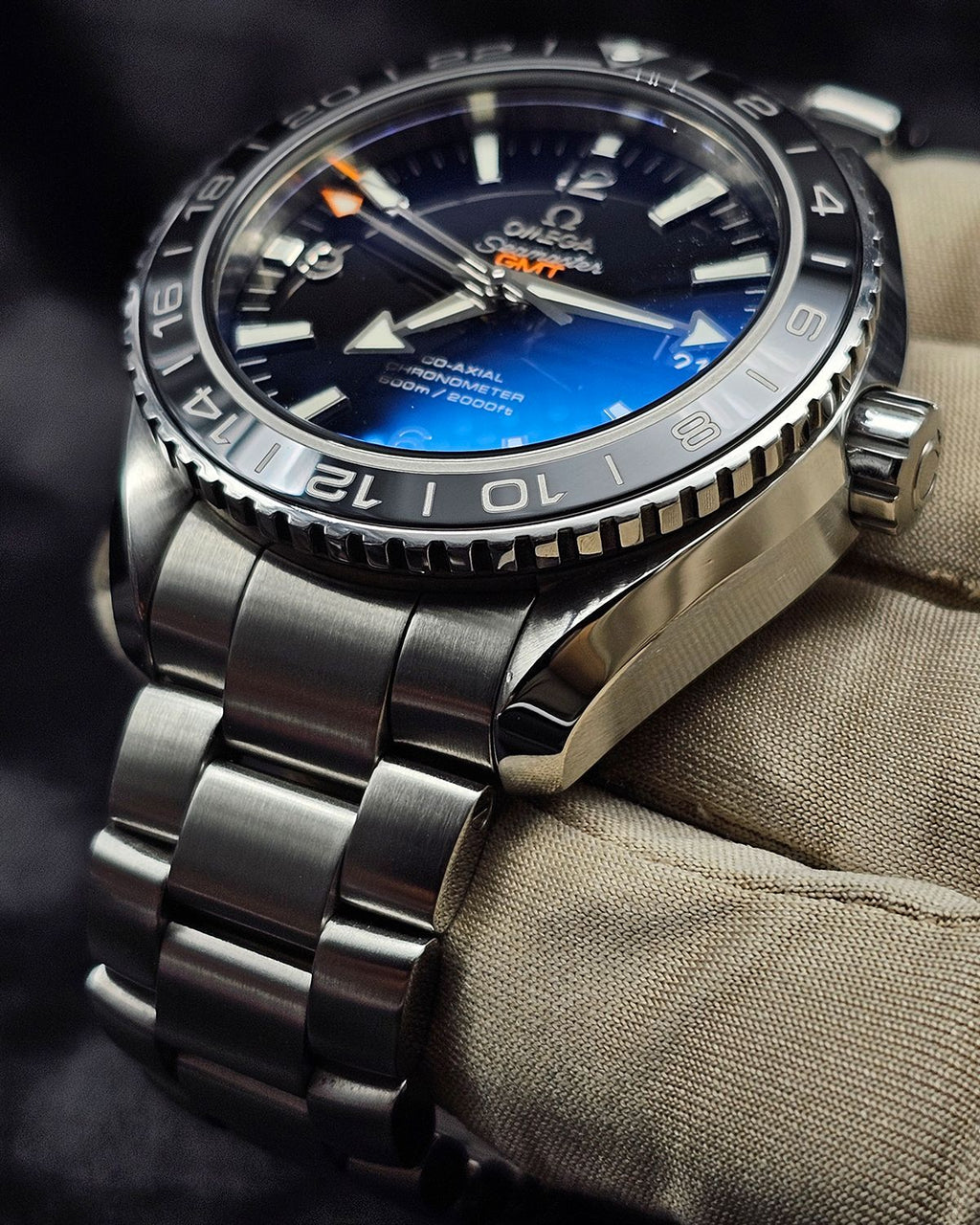 Omega 232.30.44.22.01.001