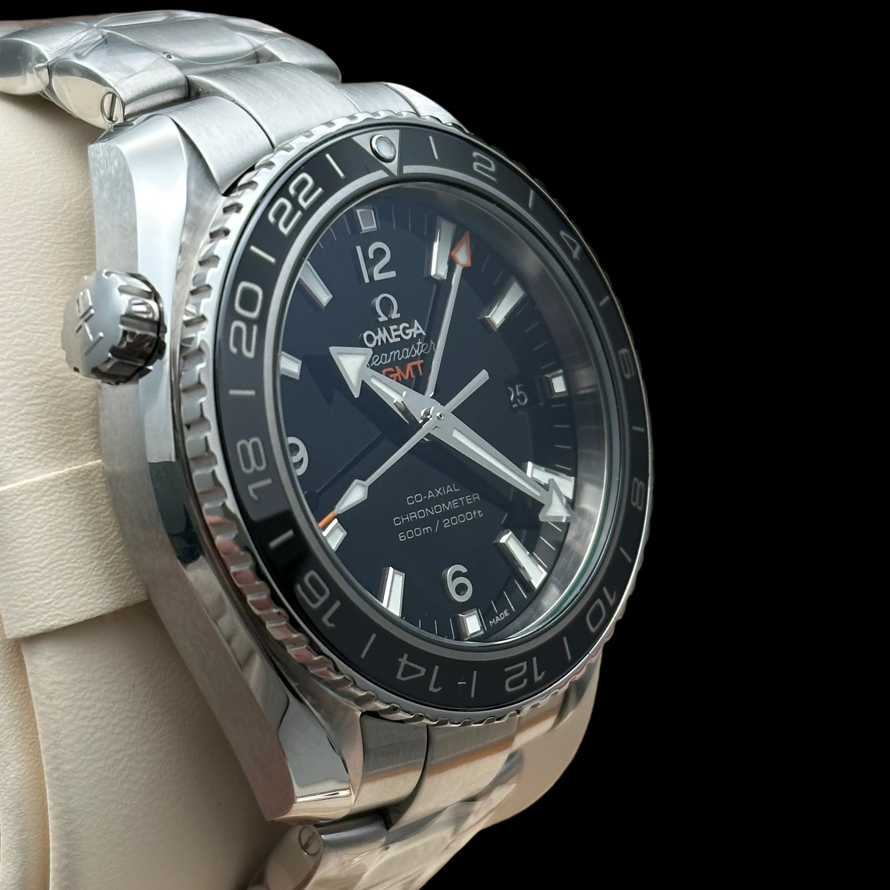Omega 232.30.44.22.01.001