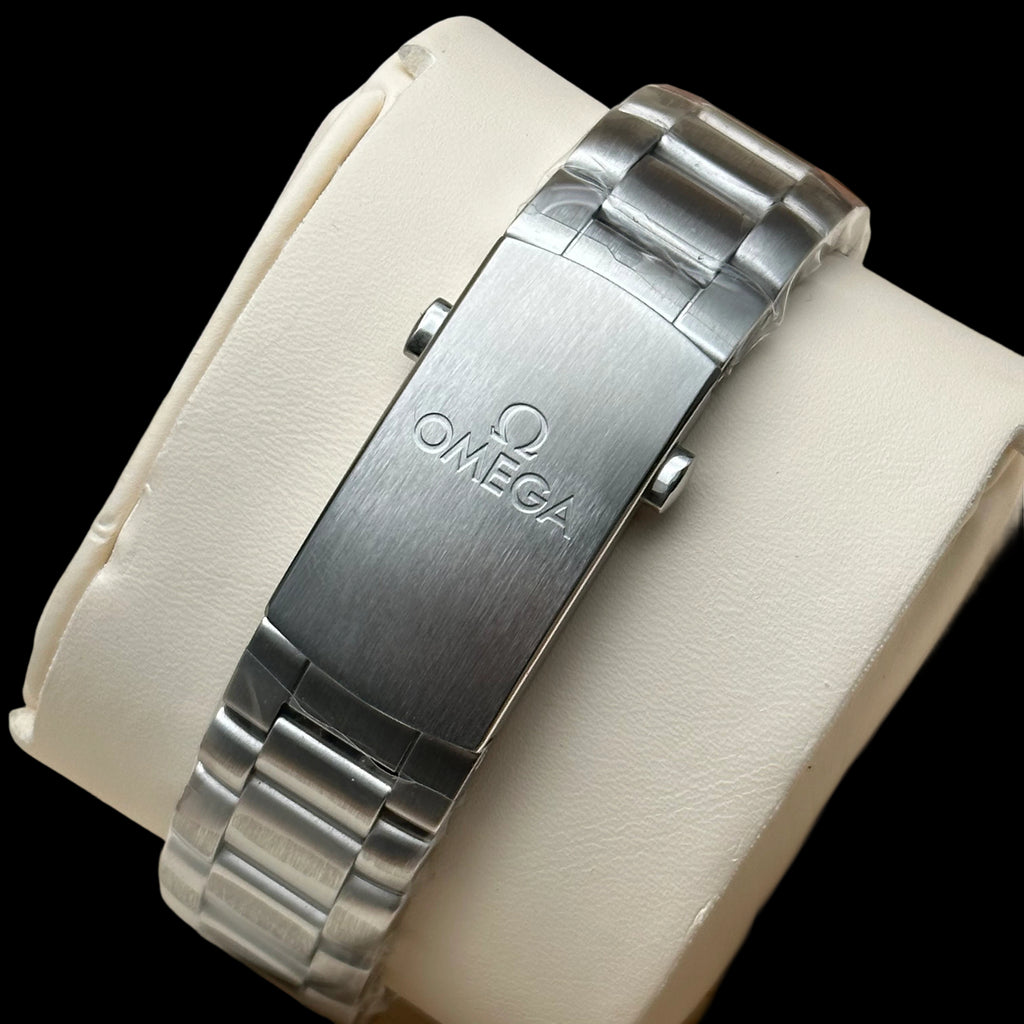 Omega 232.30.44.22.01.001