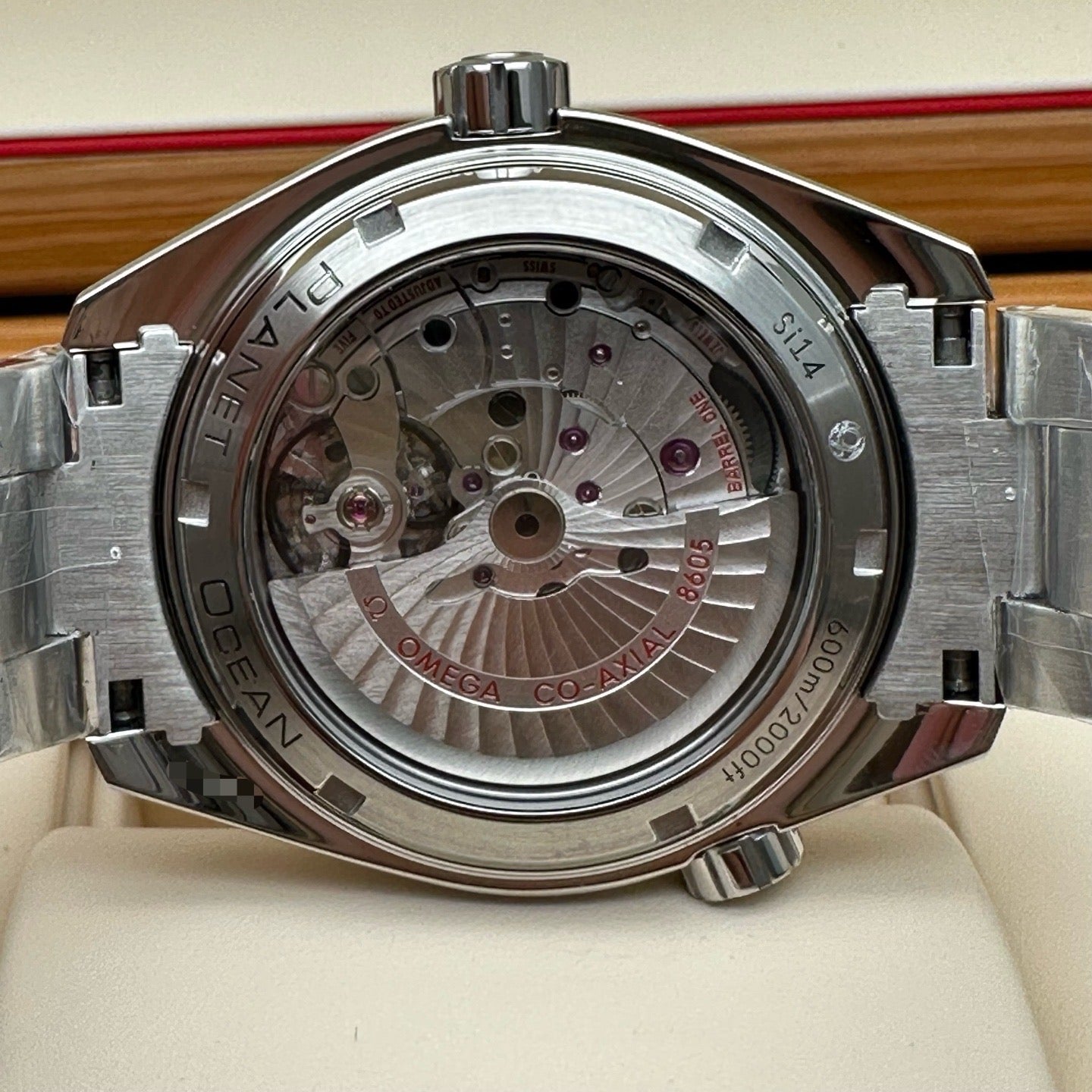 Omega 232.30.44.22.01.001