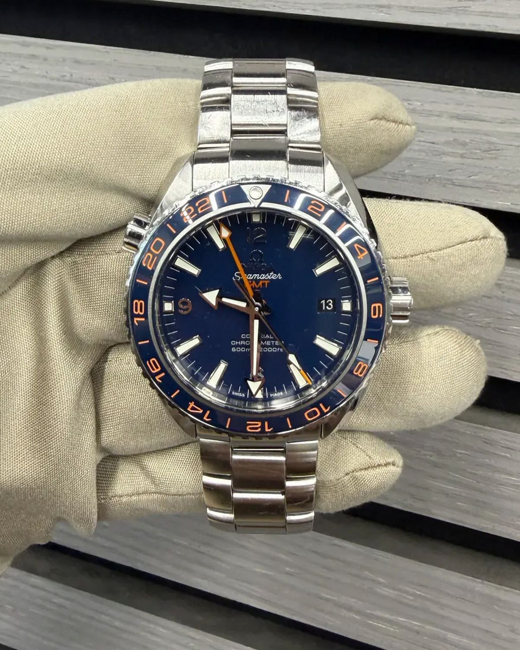Omega 232.30.44.22.03.001