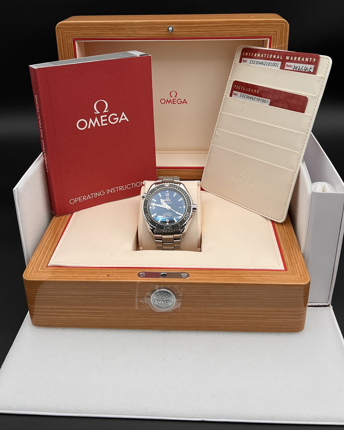Omega 232.30.46.21.01.001