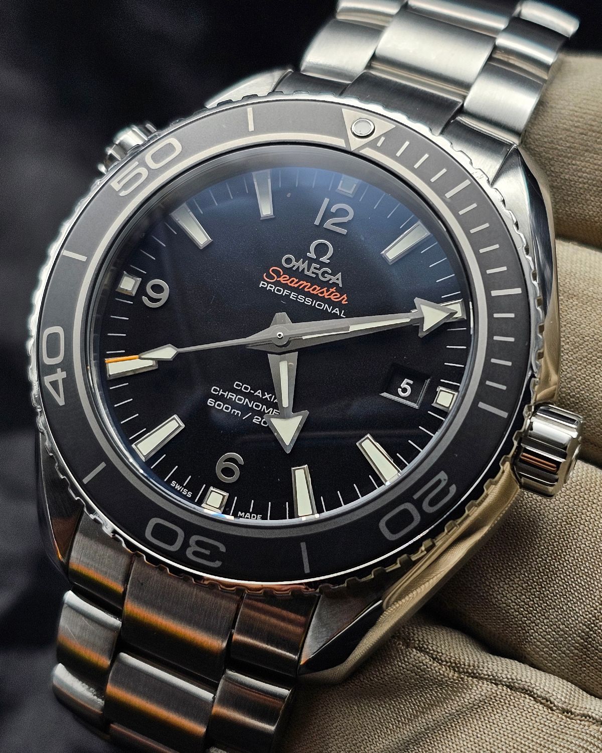 Omega 232.30.46.21.01.001