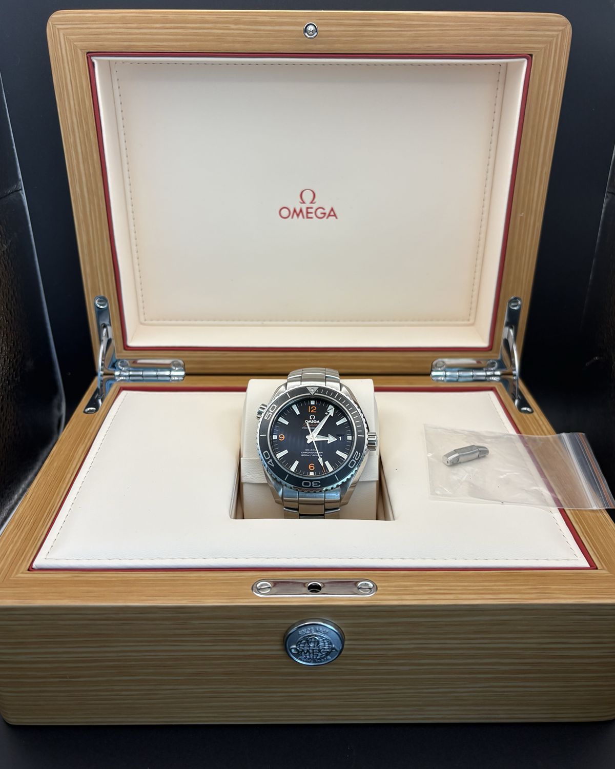 Omega 232.30.46.21.01.003