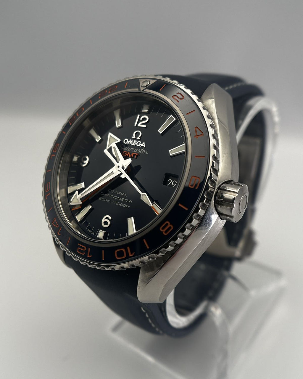 Omega 232.32.44.22.03.001