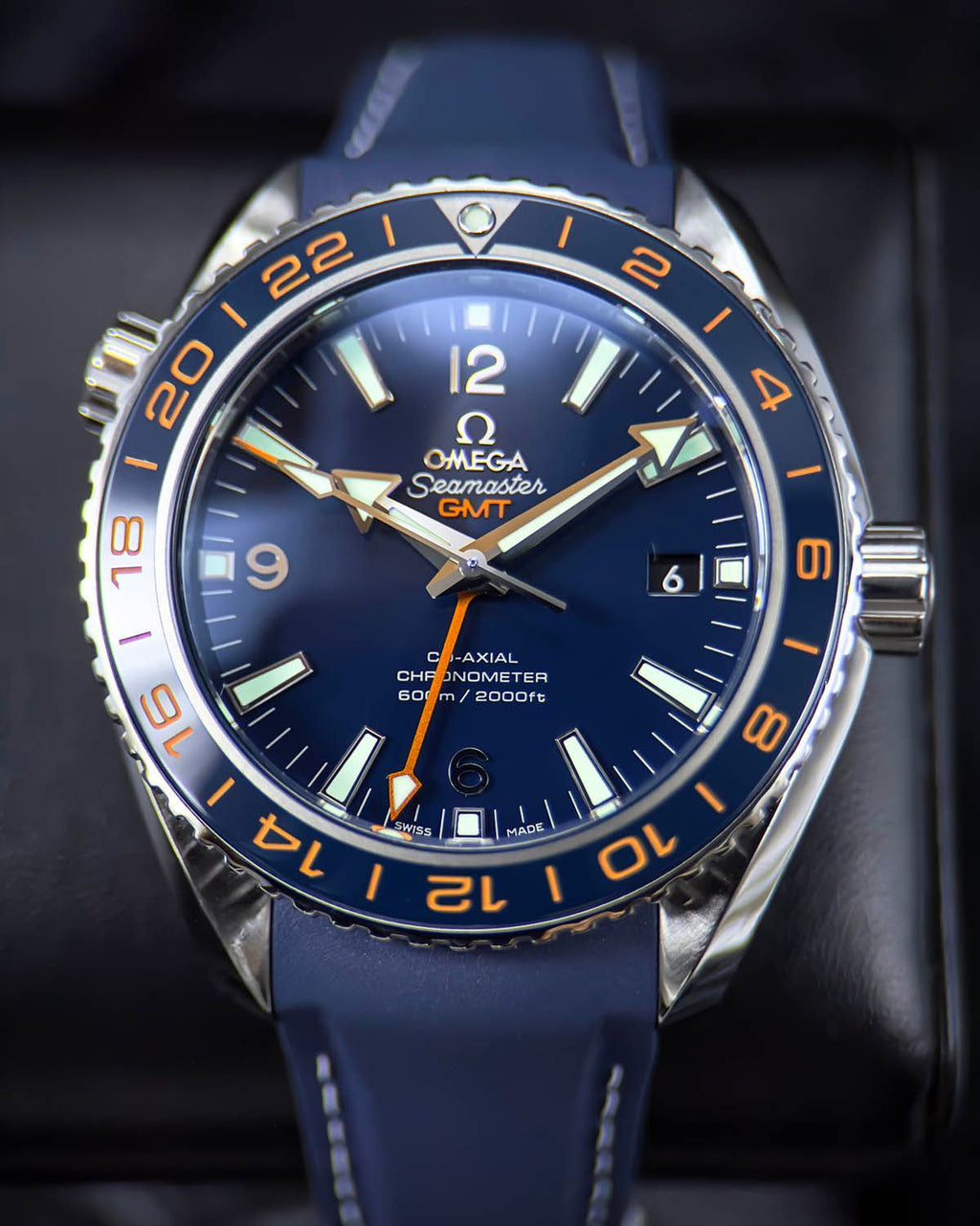 Omega 232.32.44.22.03.001