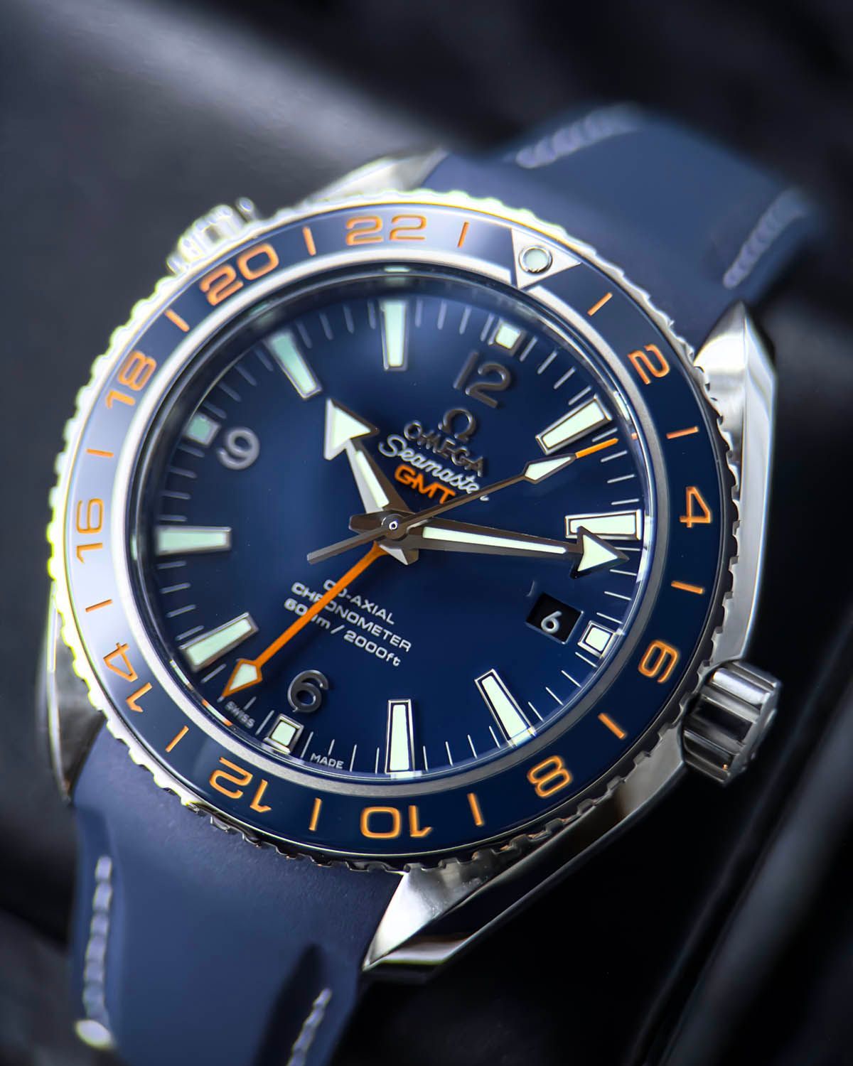 Omega 232.32.44.22.03.001