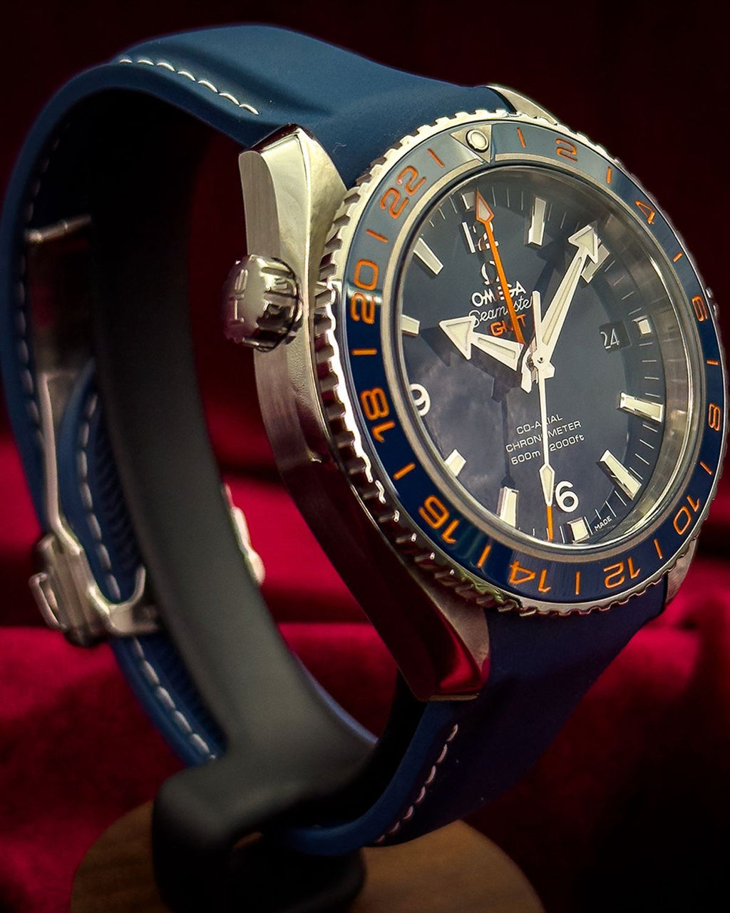 Omega 232.32.44.22.03.001